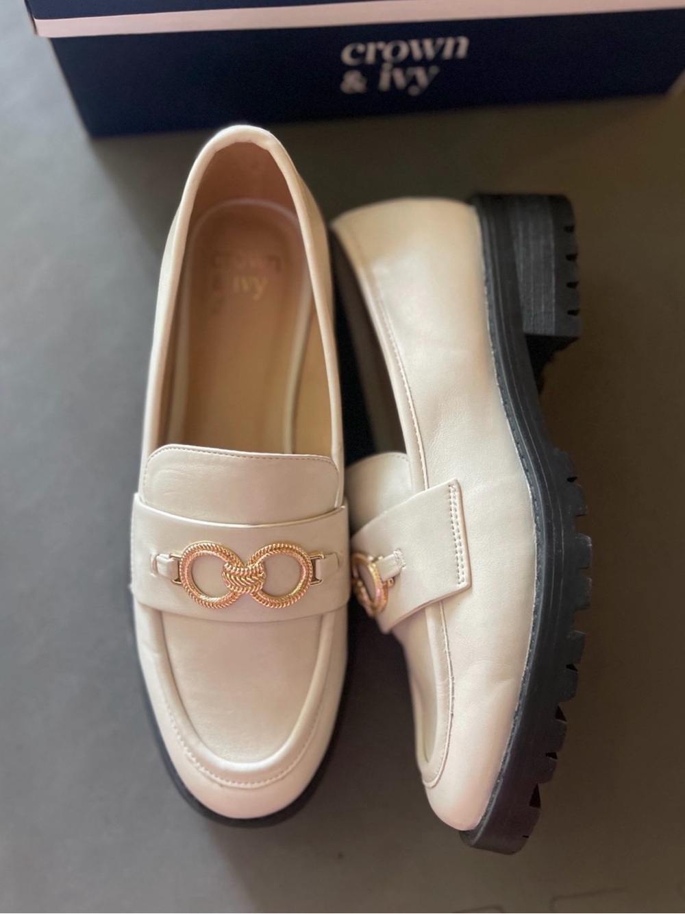 NWT Crown & Ivy Harper Loafers - Size 9, Cream